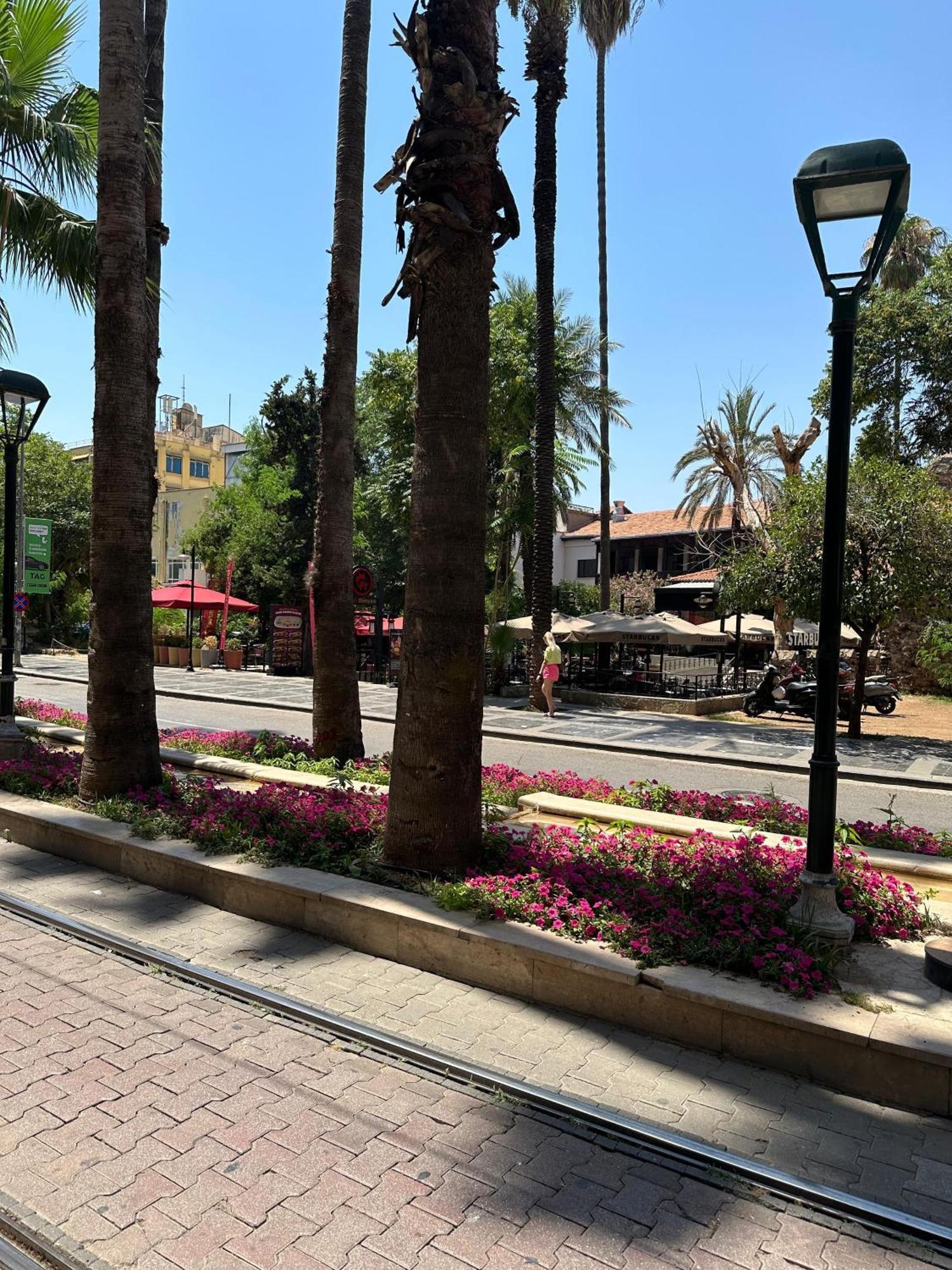 Loost Town Inn Hotel أنطاليا المظهر الخارجي الصورة